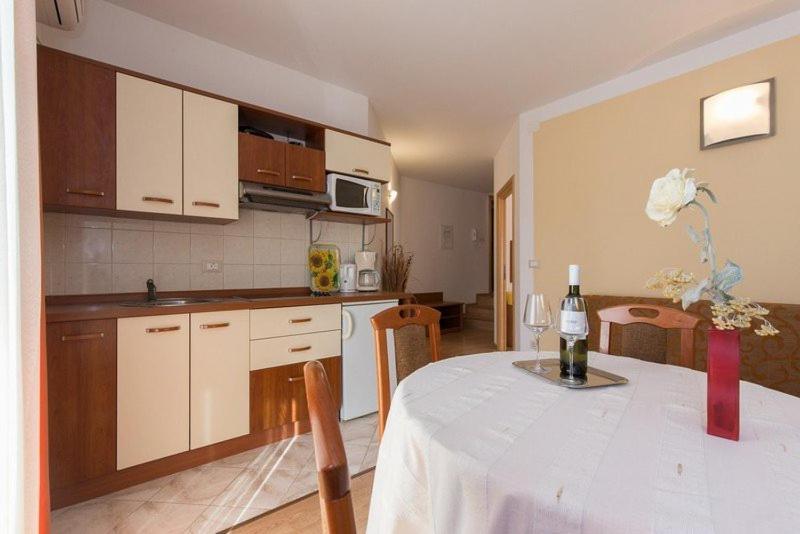 Marija F4 Apartment Krk Town Luaran gambar