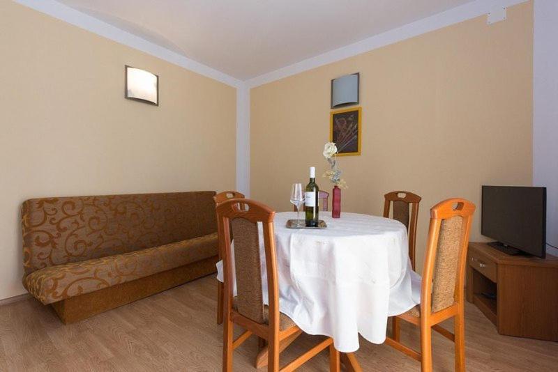Marija F4 Apartment Krk Town Luaran gambar