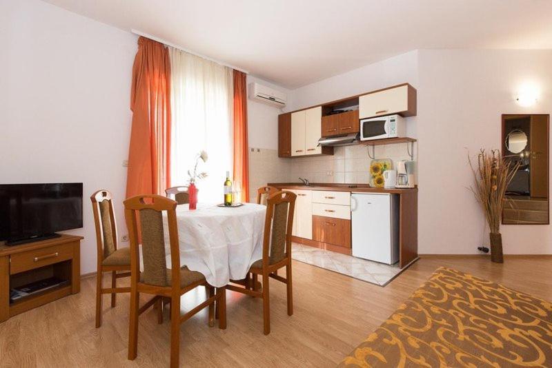 Marija F4 Apartment Krk Town Luaran gambar