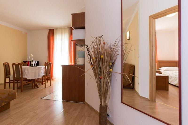 Marija F4 Apartment Krk Town Luaran gambar